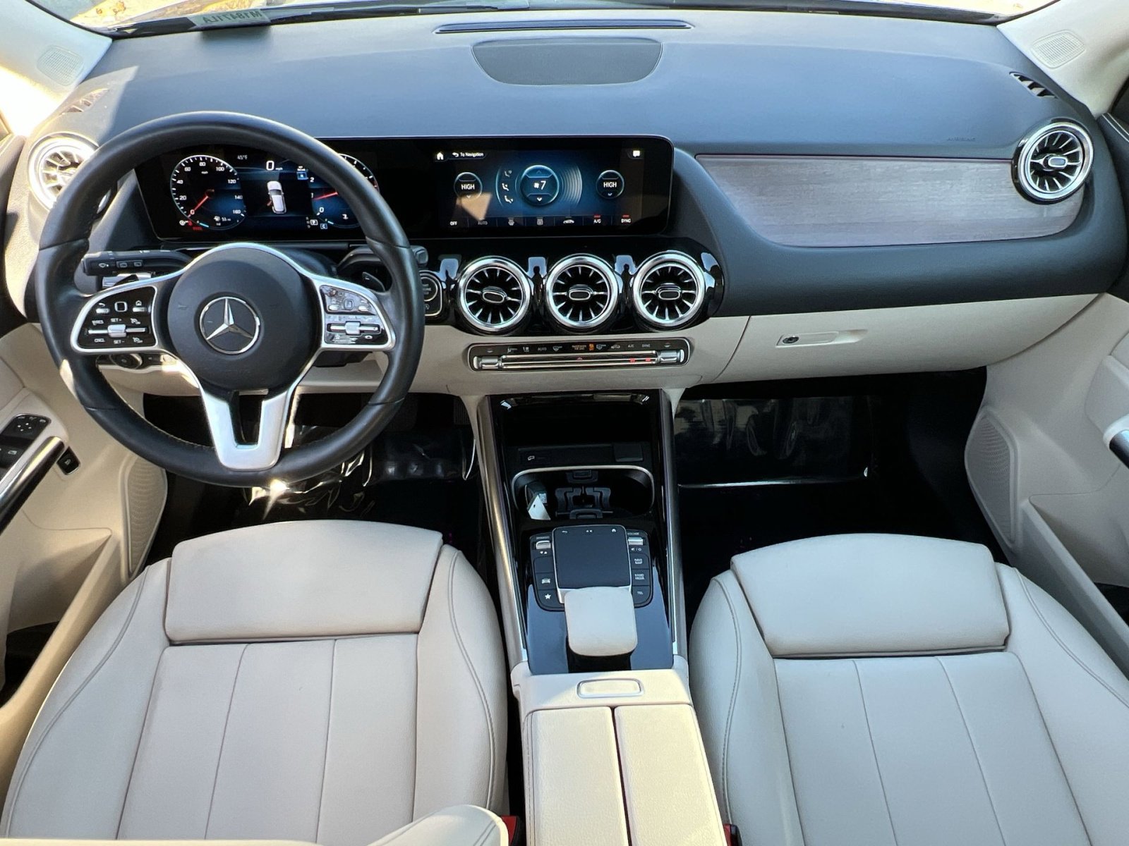 Certified 2023 Mercedes-Benz GLA 250 4MATIC image 21