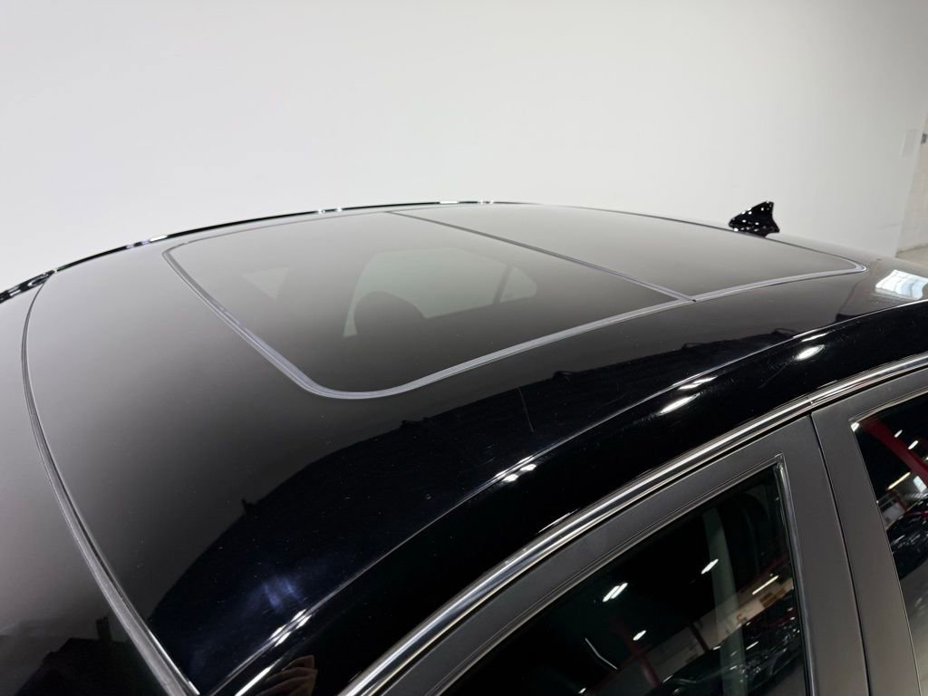 Used 2011 Cadillac CTS Premium RWD image 10