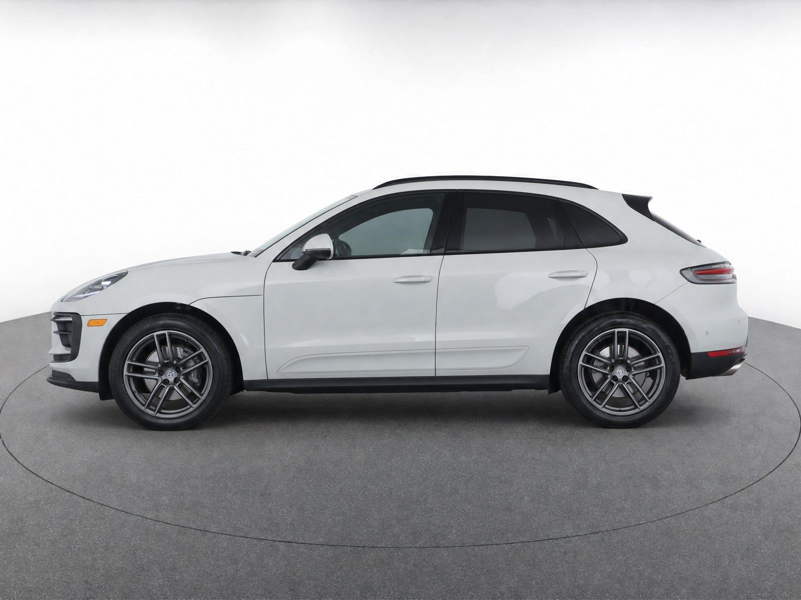 Used 2020 Porsche Macan S w/ Premium Package Plus AWD/4WD image 6