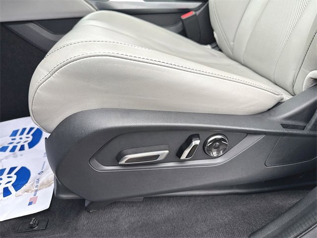 Used 2023 Acura MDX SH-AWD w/ Technology Package image 12