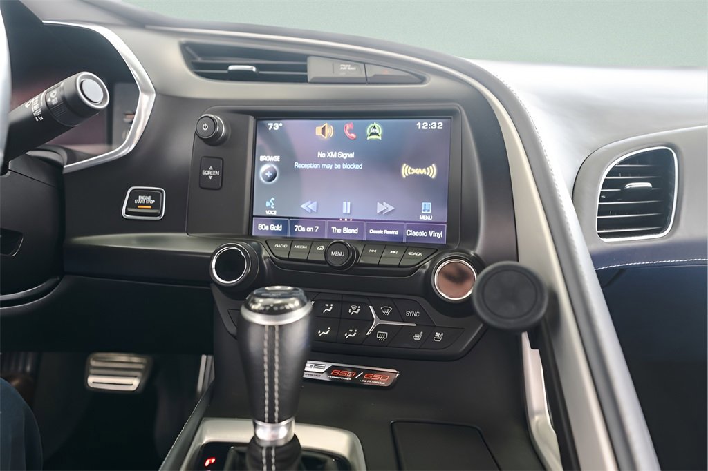 Used 2015 Chevrolet Corvette Z06 w/ 3LZ Preferred Equipment Group image 13