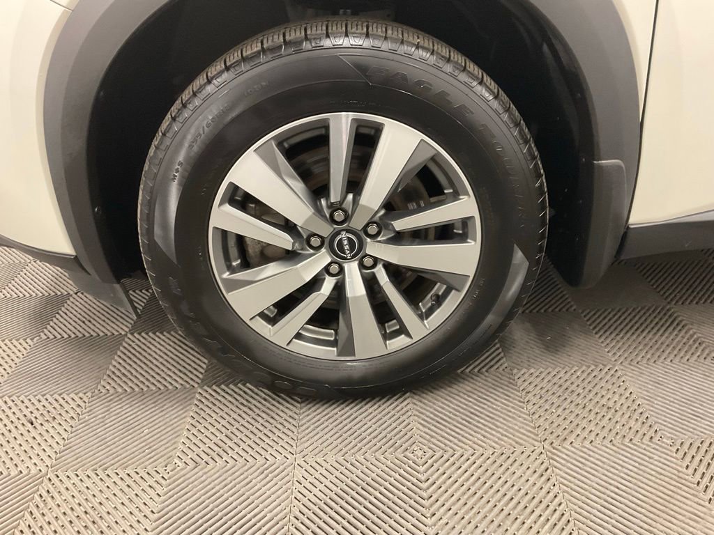 Used 2023 Nissan Pathfinder SL image 13