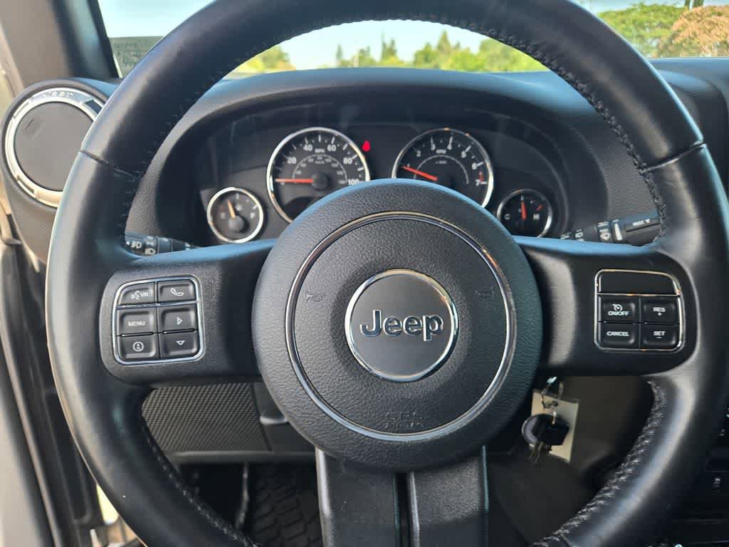 Used 2018 Jeep Wrangler Unlimited Sahara w/ Connectivity Group AWD/4WD image 22