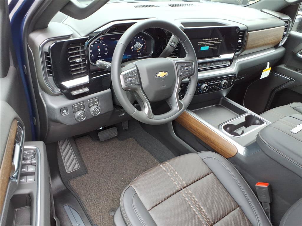 New 2026 Chevrolet Silverado 2500 High Country w/ High Country Premium Package AWD/4WD image 8