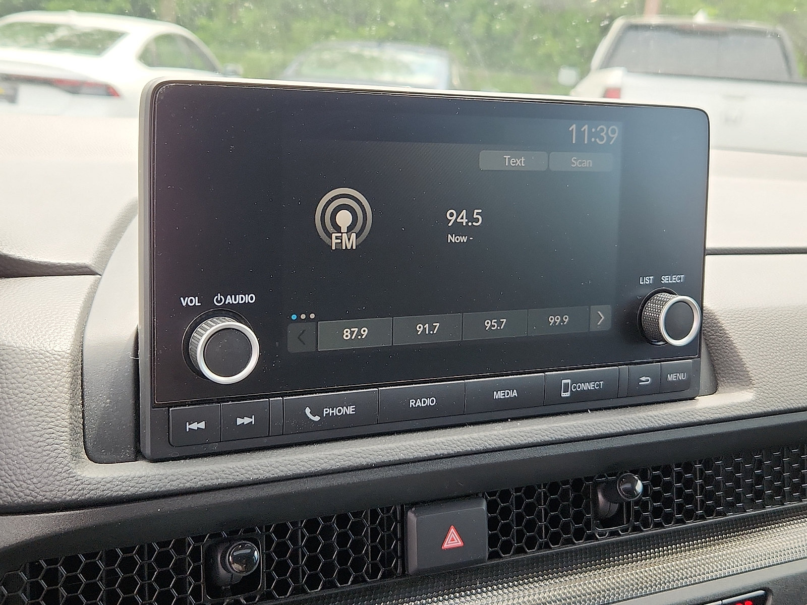 Used 2025 Honda CR-V EX image 18