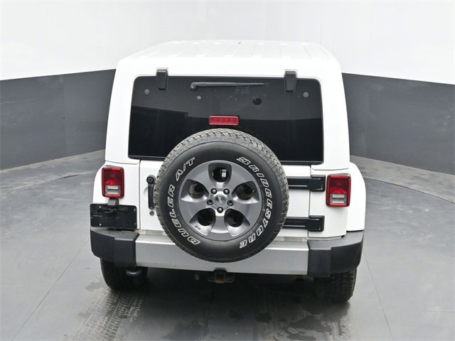 Used 2017 Jeep Wrangler Unlimited Sahara w/ Connectivity Group image 30