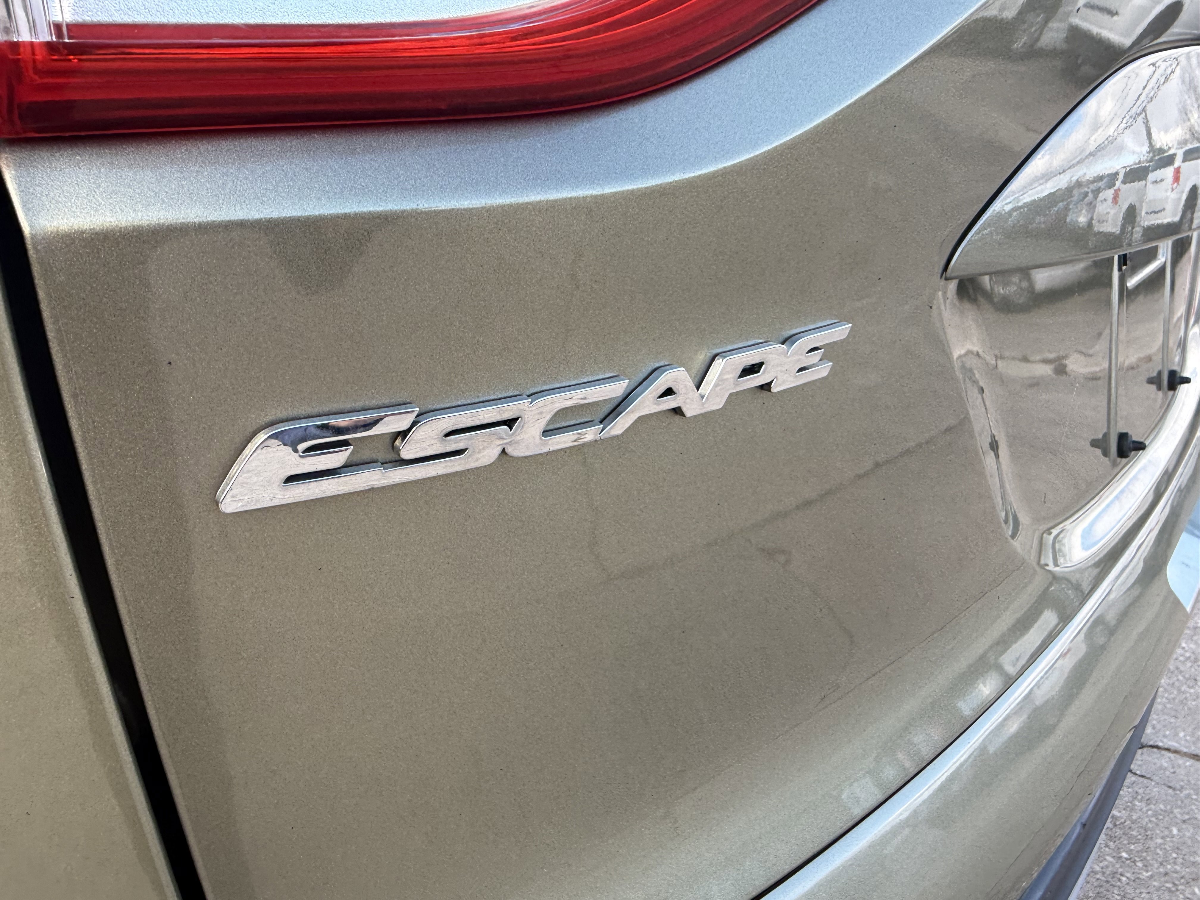 Used 2014 Ford Escape SE w/ Equipment Group 201A image 9