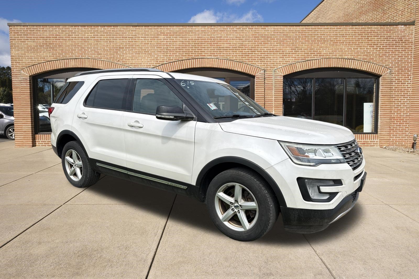 Used 2017 Ford Explorer XLT
