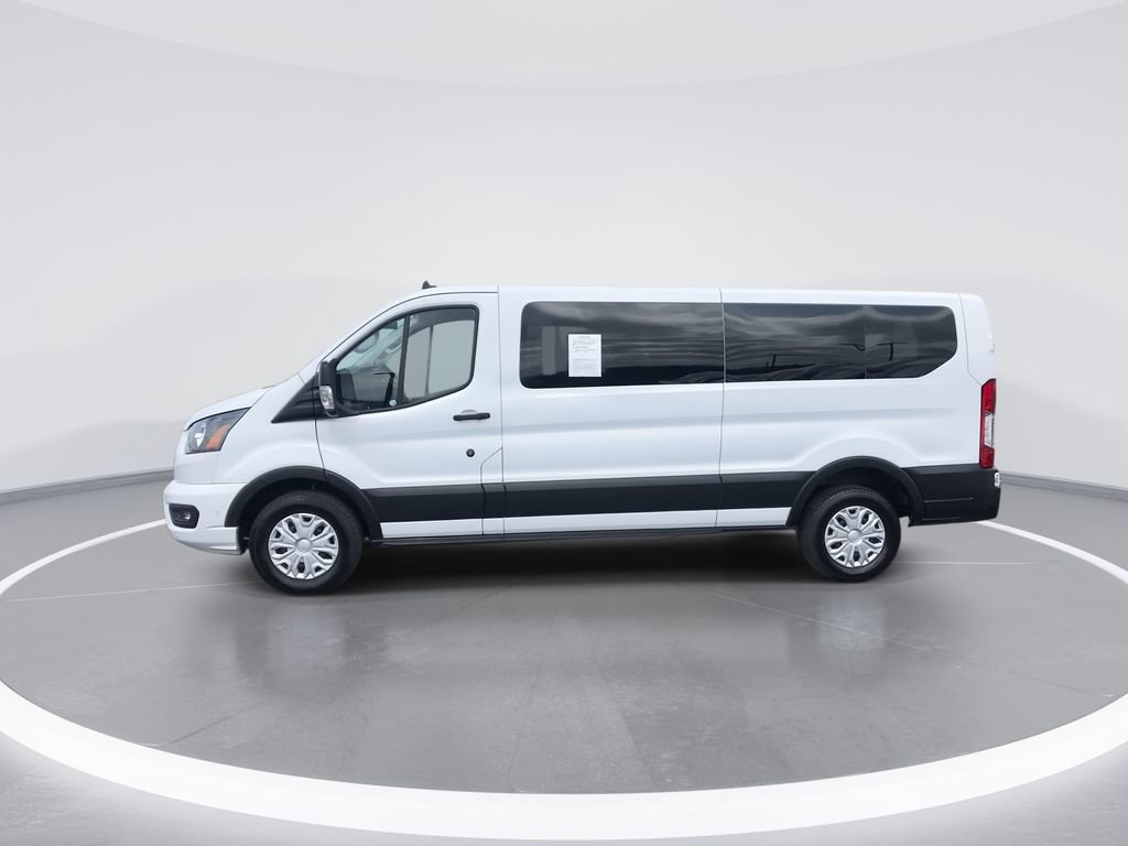 Used 2023 Ford Transit 350 XLT RWD image 5