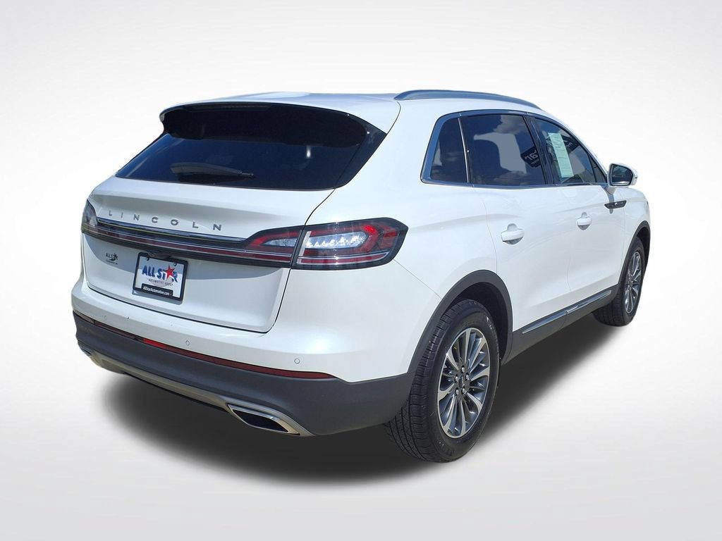 Used 2022 Lincoln Nautilus FWD w/ Premium Package image 9