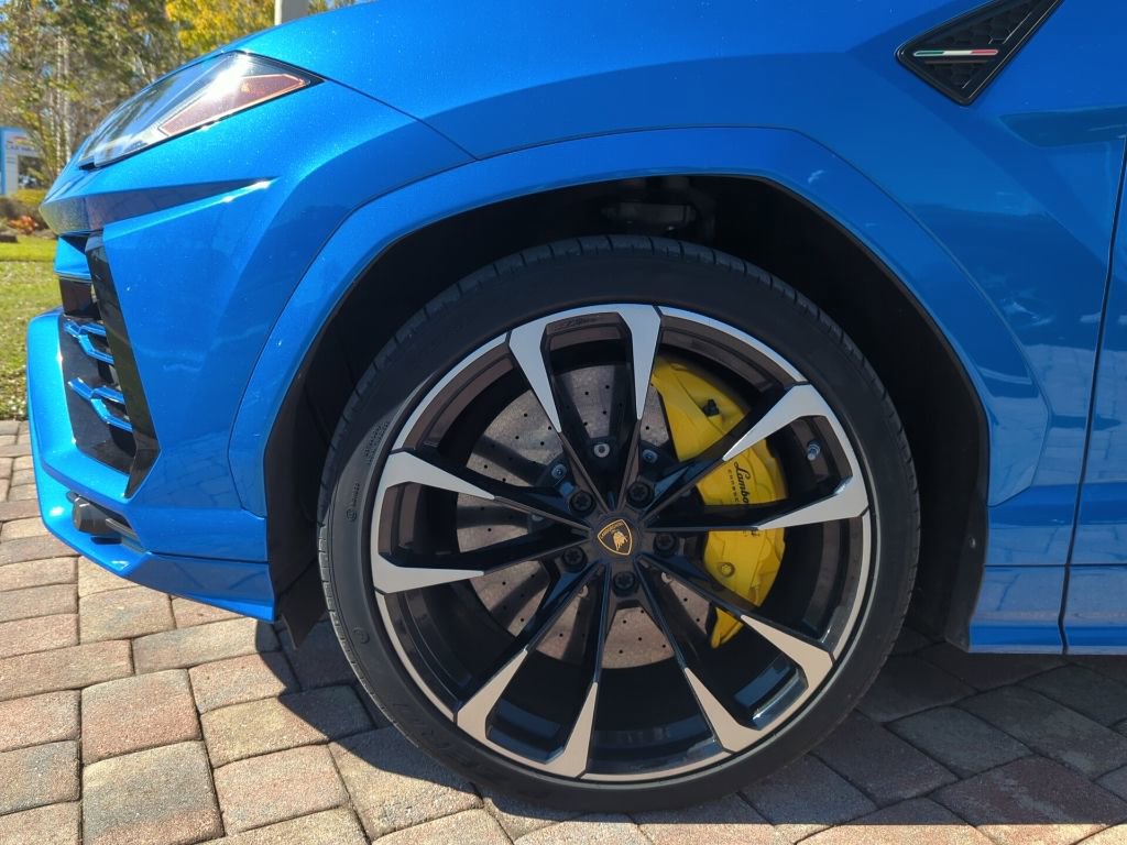 Used 2020 Lamborghini Urus image 29