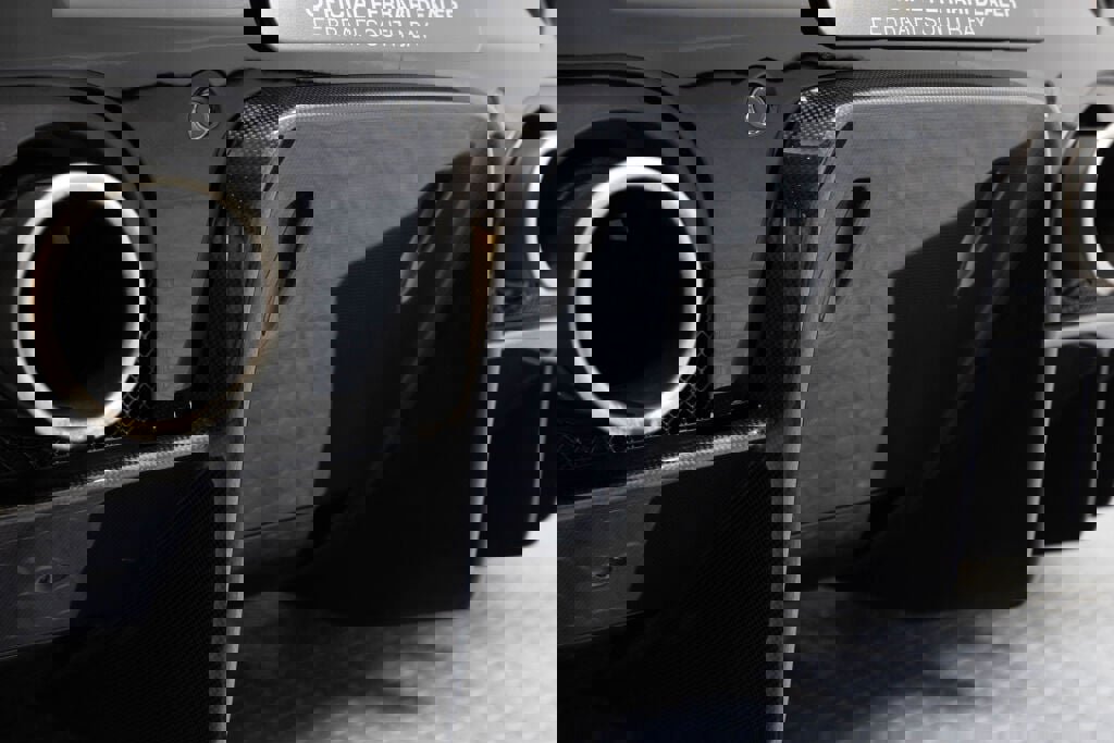 Used 2015 Ferrari 458 Speciale A image 22