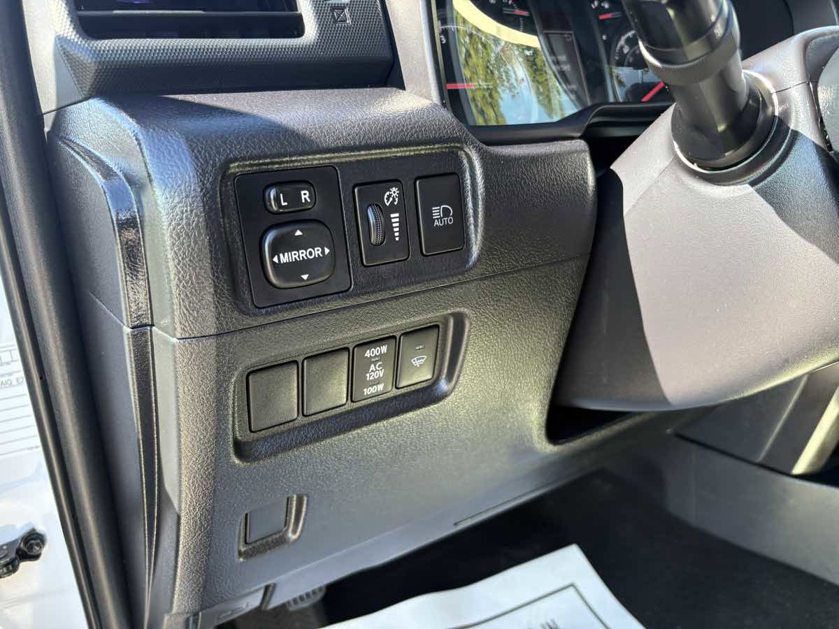 Used 2024 Toyota 4Runner TRD Off-Road Premium image 33