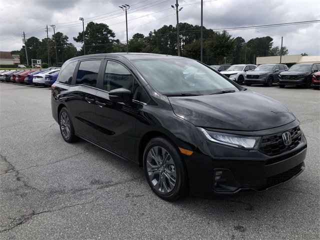 New 2026 Honda Odyssey Touring image 2