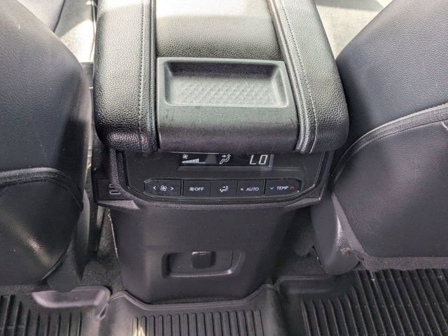 Used 2024 Toyota Grand Highlander XLE image 15