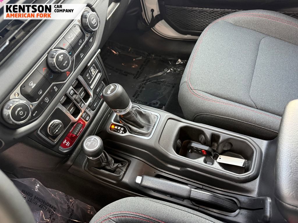 Used 2025 Jeep Wrangler Unlimited Rubicon image 21