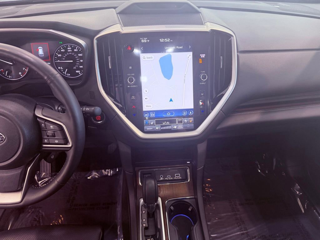 Used 2023 Subaru Ascent Touring AWD/4WD image 29