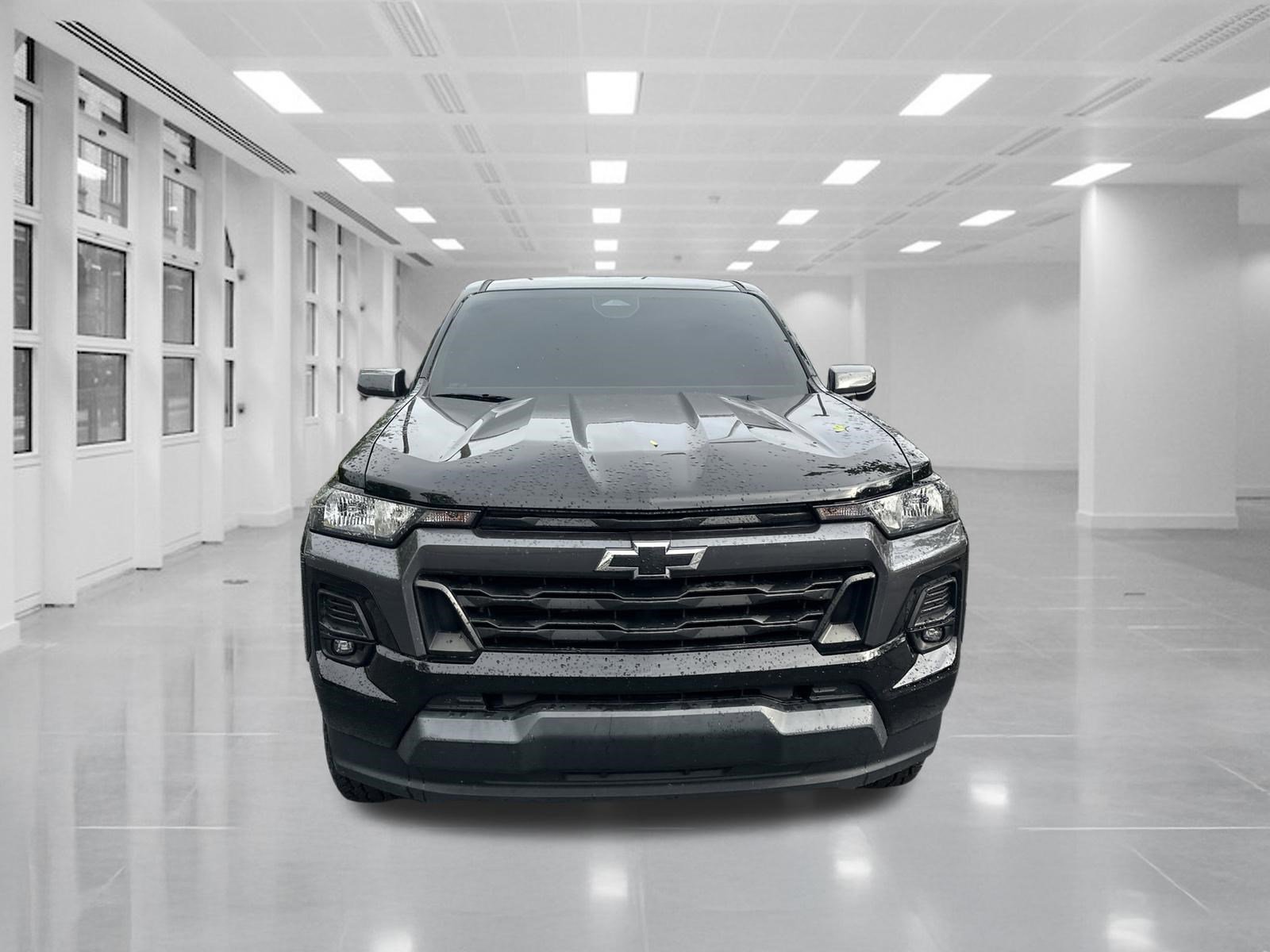 Used 2023 Chevrolet Colorado LT w/ LT Convenience Package II RWD image 2