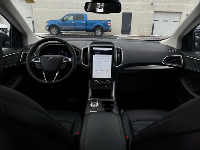 Used 2022 Ford Edge SEL w/ Convenience Package image 22