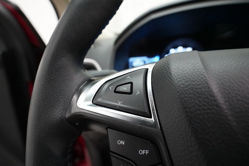 Used 2024 Ford Edge SEL w/ Convenience Package image 17