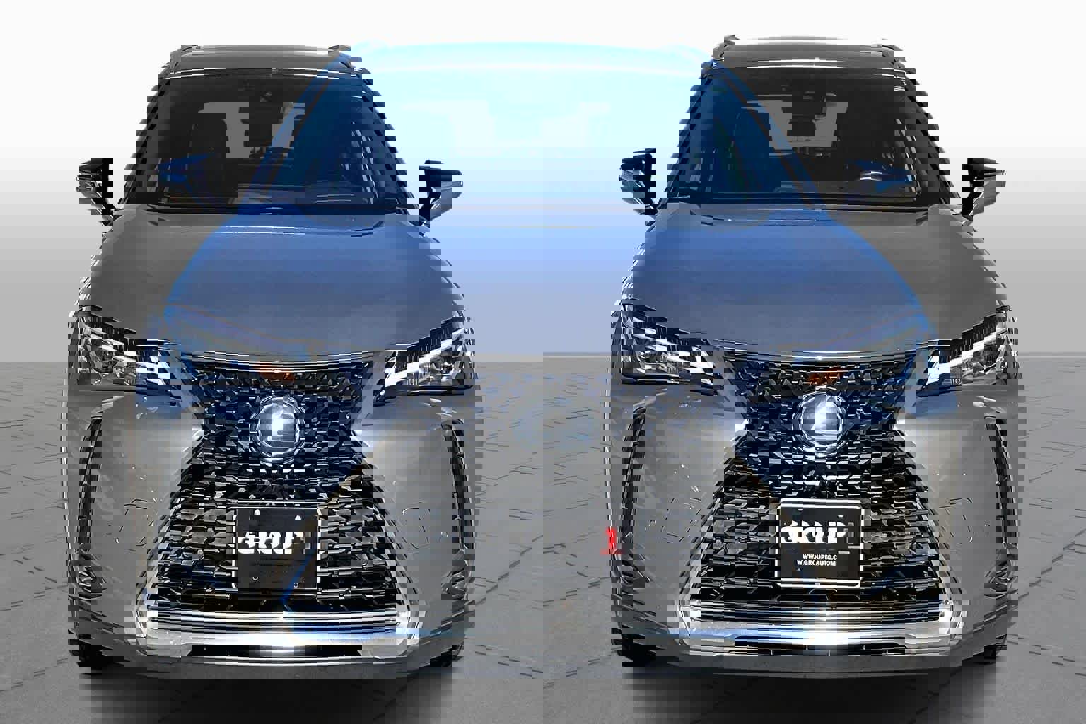 Used 2020 Lexus UX 200 w/ Accessory Package 2 image 4