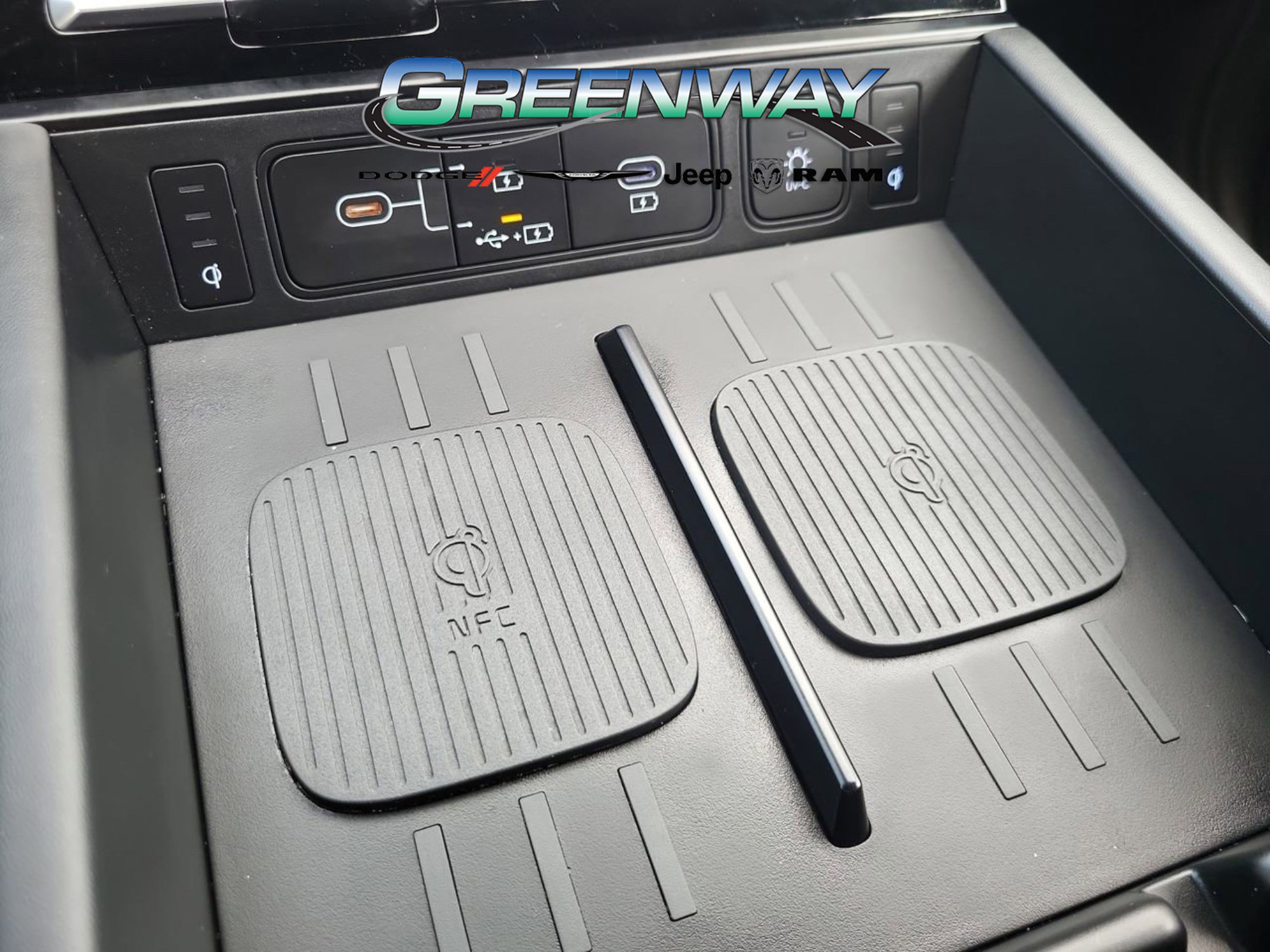 Used 2024 Hyundai Santa Fe Calligraphy image 24