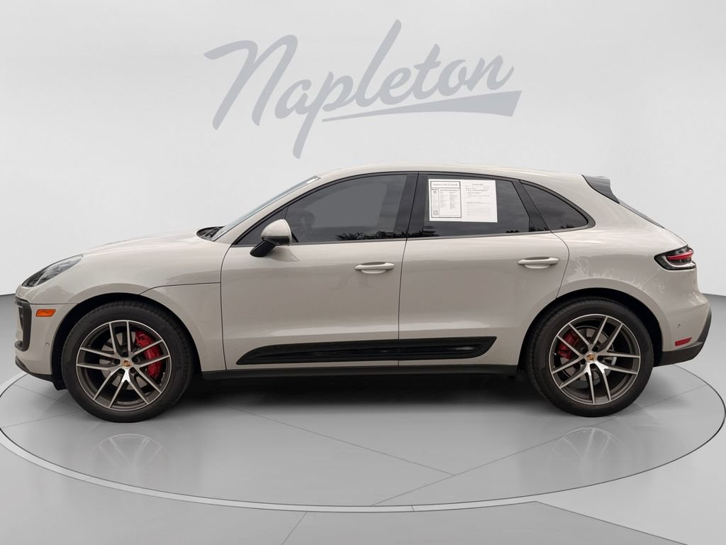 Used 2023 Porsche Macan S AWD/4WD image 2
