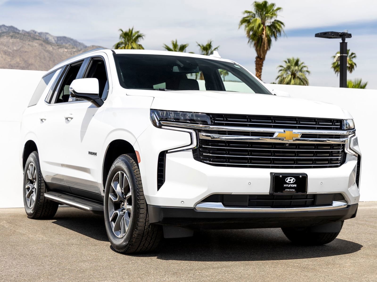 Used 2023 Chevrolet Tahoe LT w/ LT Signature Plus Package image 2