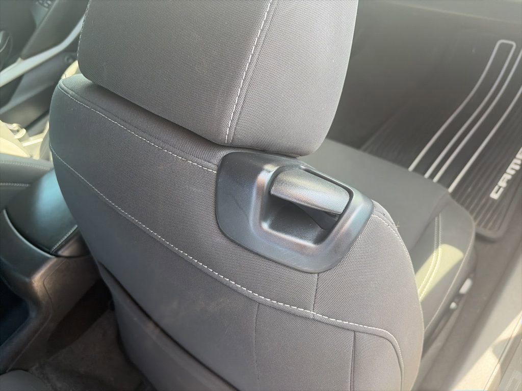 Used 2016 Chevrolet Camaro LT RWD image 28