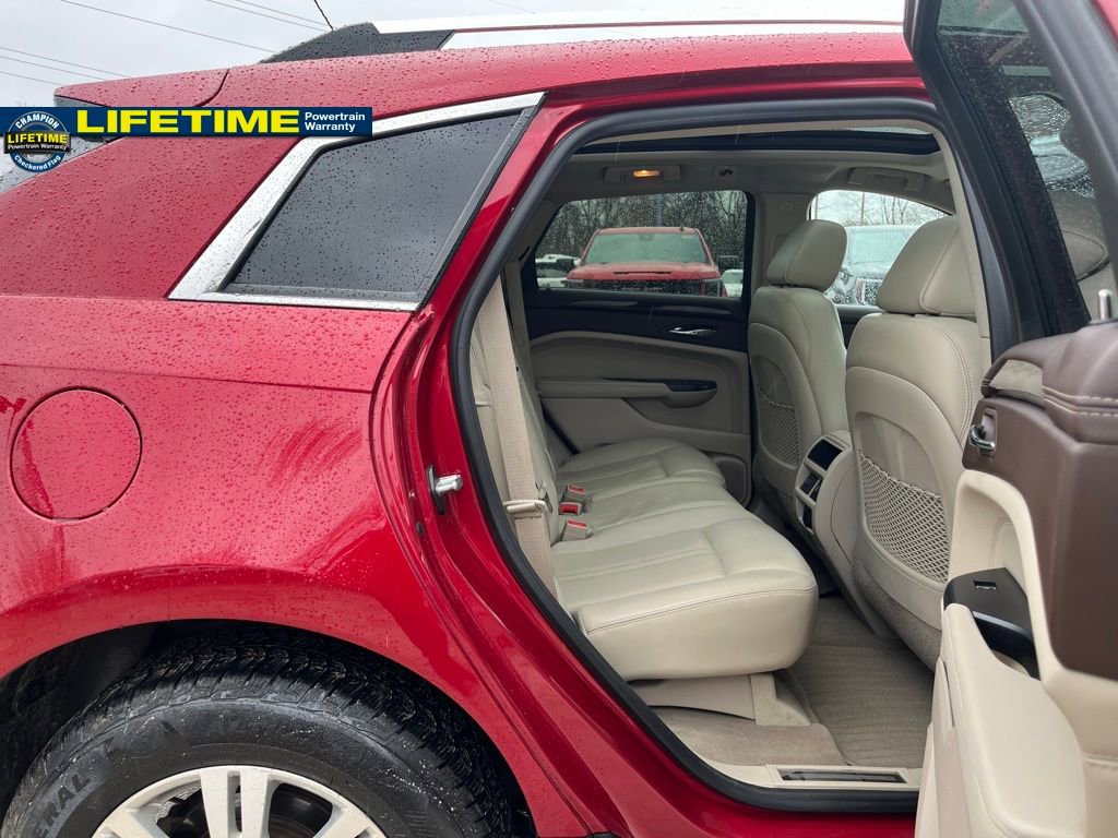 Used 2014 Cadillac SRX Luxury w/ Driver Awareness Package image 32