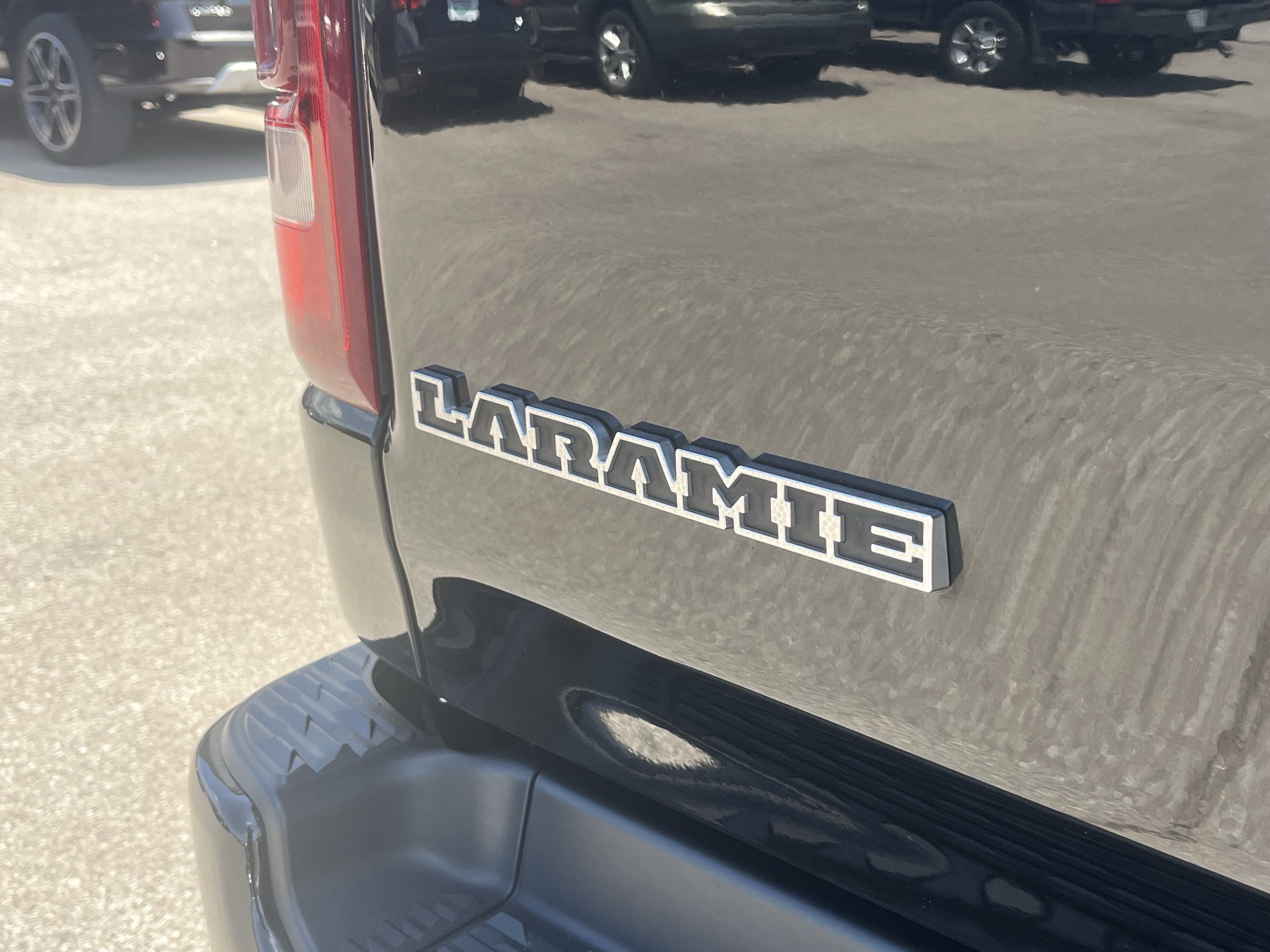 Used 2023 RAM 1500 Laramie AWD/4WD image 37
