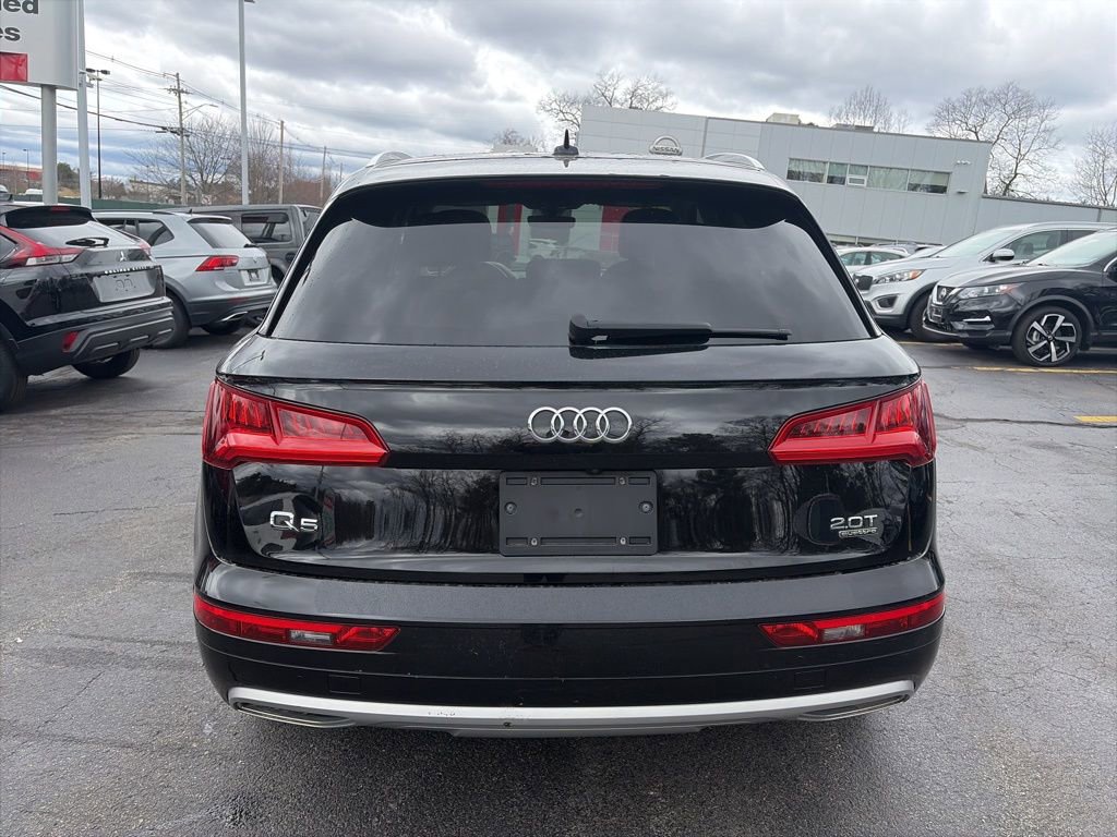 Used 2018 Audi Q5 2.0T Premium w/ Convenience Package image 4