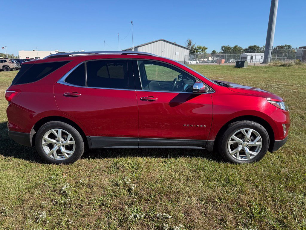 Used 2018 Chevrolet Equinox Premier AWD/4WD image 4