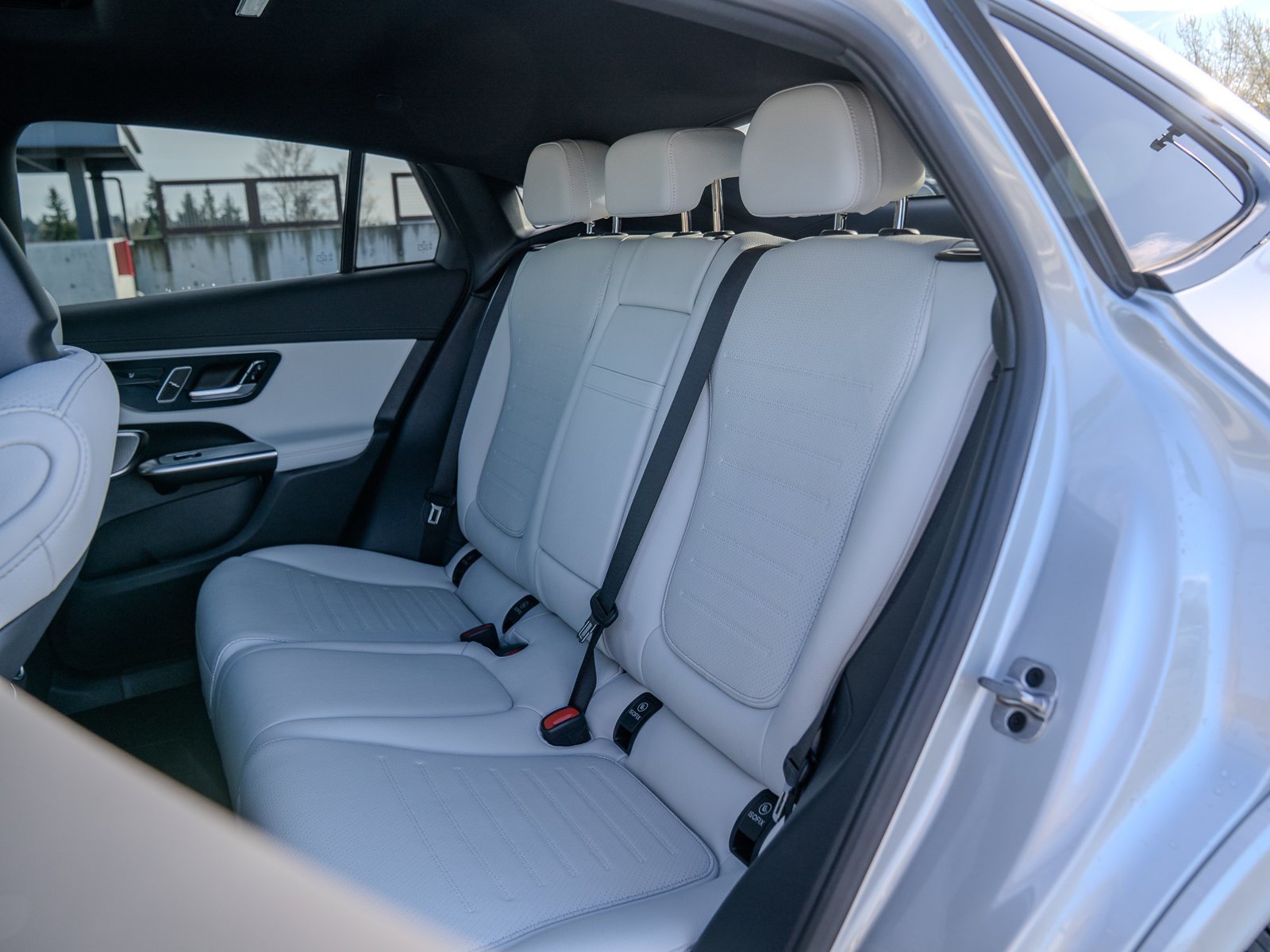 Used 2026 Mercedes-Benz GLC 300 4MATIC image 18