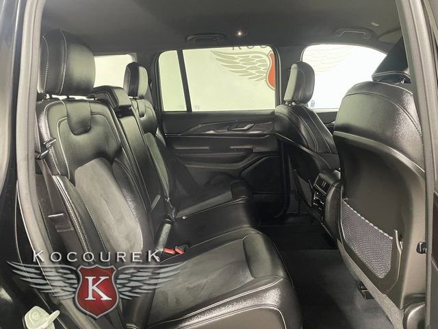 Used 2023 Jeep Grand Cherokee Altitude image 21