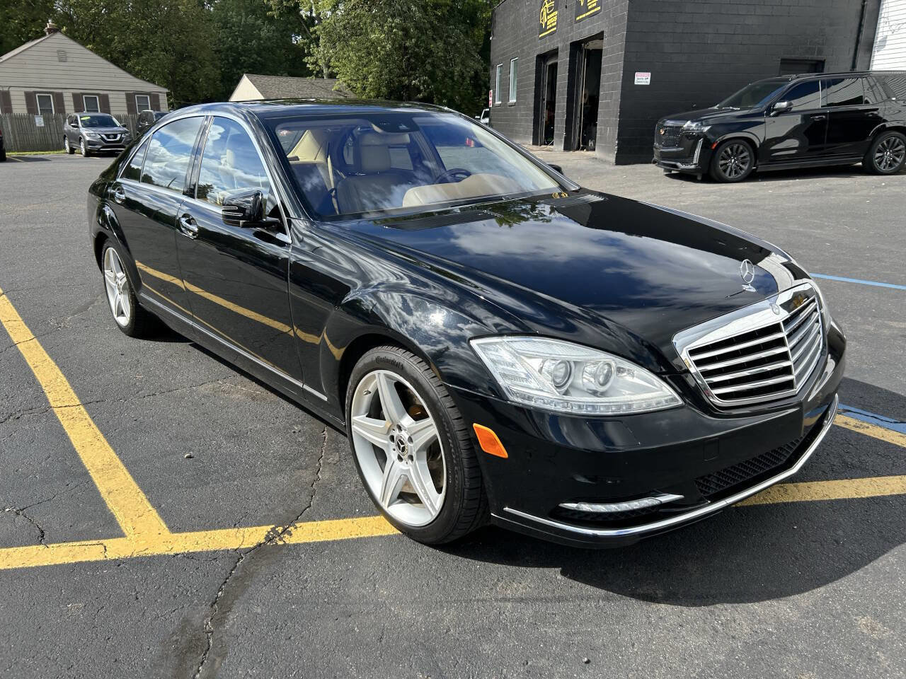 Used 2010 Mercedes-Benz S 550 4MATIC image 2