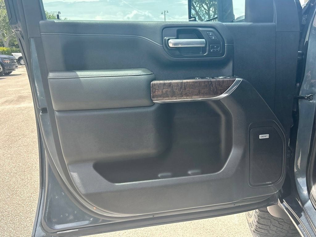 Used 2020 GMC Sierra 2500 Denali w/ Denali Ultimate Package AWD/4WD image 37