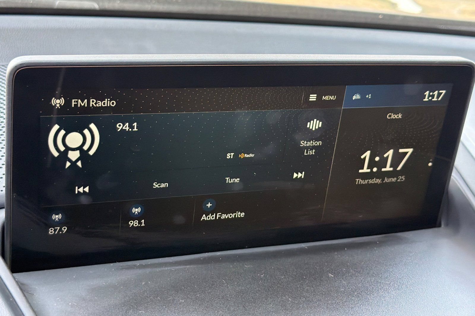 Certified 2025 Acura RDX SH-AWD image 21