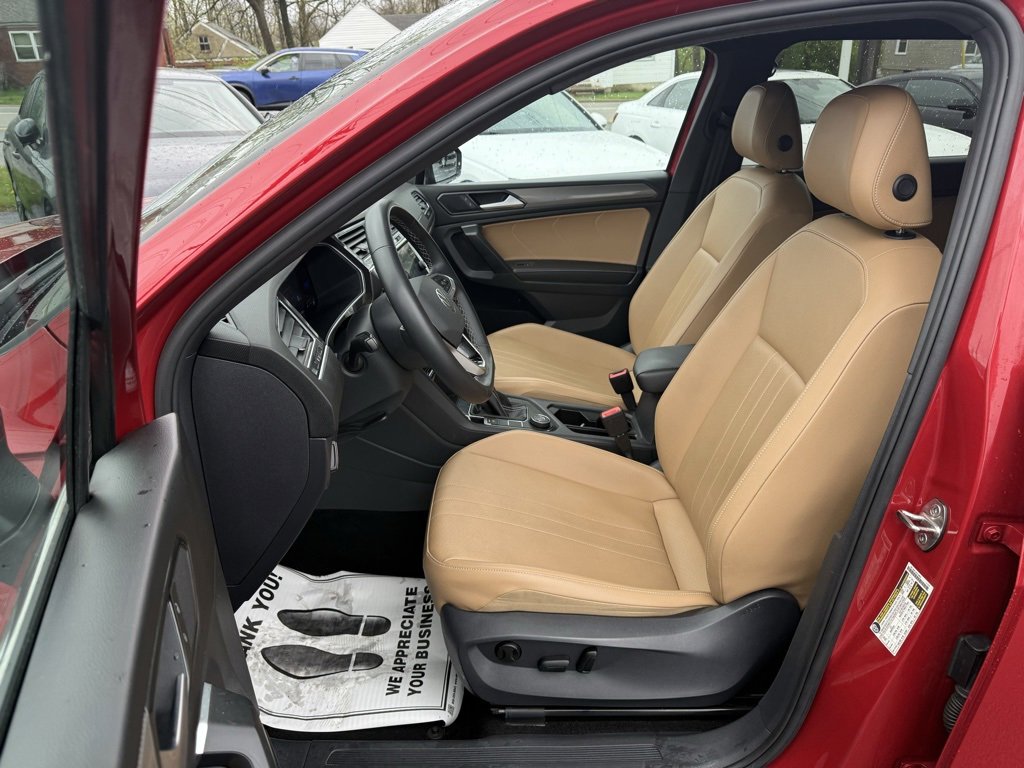 Used 2022 Volkswagen Tiguan SE image 7