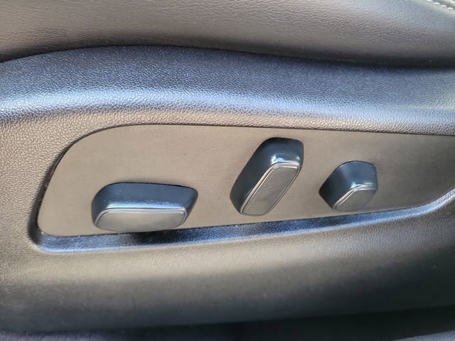 Certified 2023 Cadillac XT4 Premium Luxury w/ Cold Weather Package AWD/4WD image 20