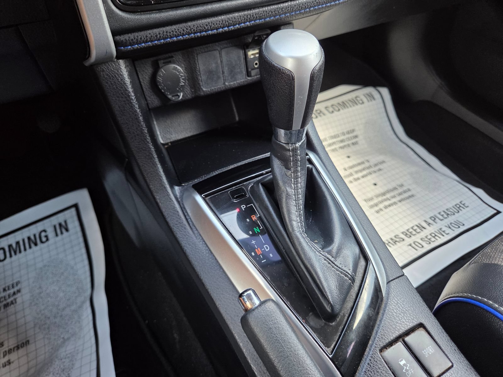 Used 2019 Toyota Corolla SE FWD image 33