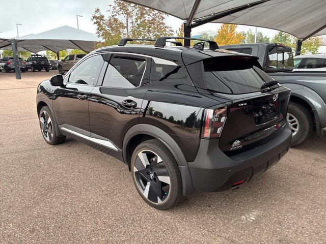 Used 2025 Nissan Kicks SR w/ Illumination Package AWD/4WD image 3
