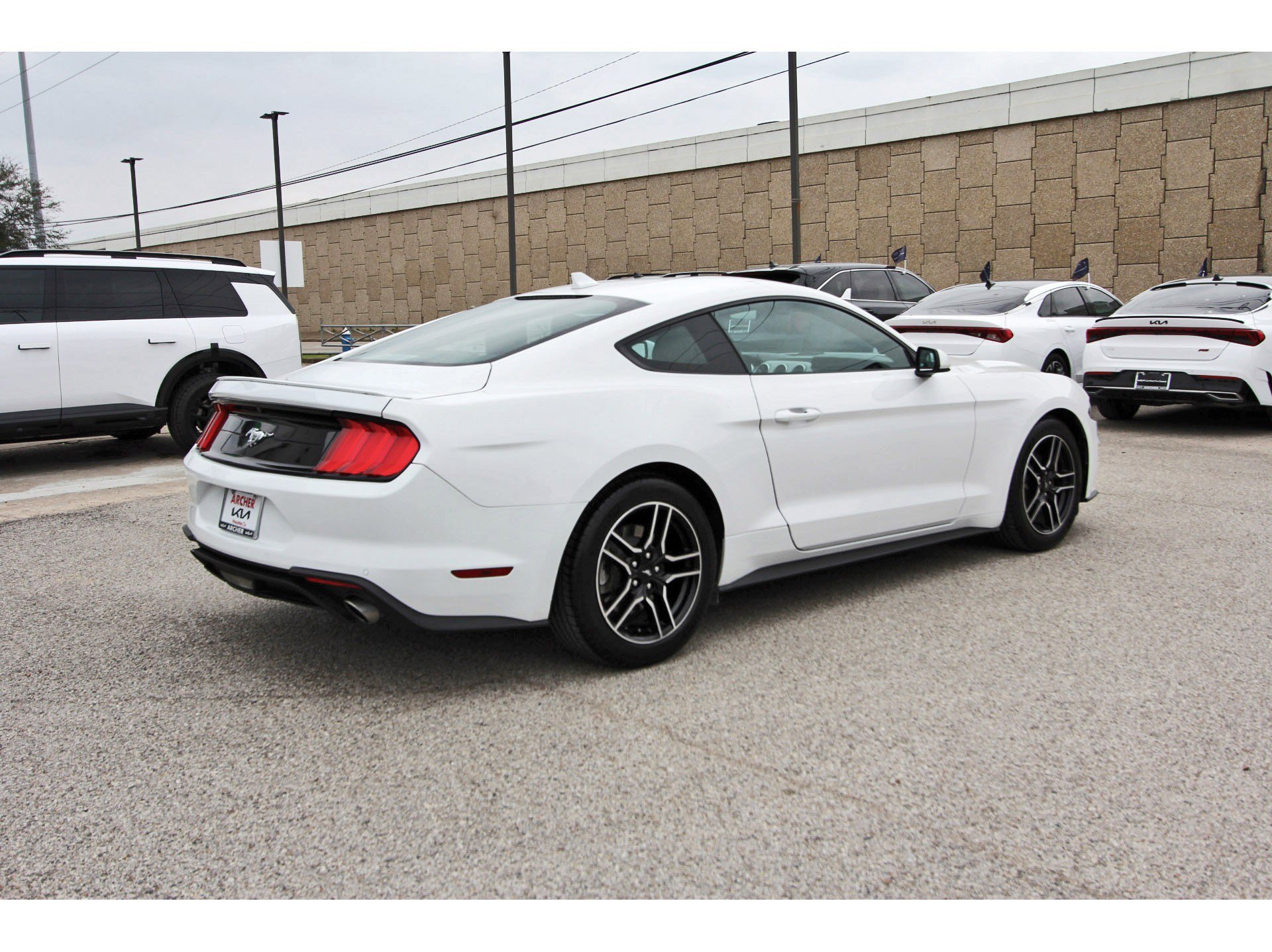 Used 2021 Ford Mustang Premium image 7