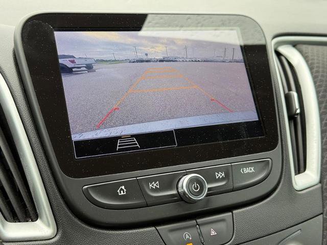 Used 2024 Chevrolet Malibu LT FWD image 17