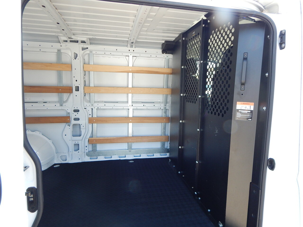 Used 2025 RAM ProMaster 2500 w/ U-Haul Equipment Group FWD image 4