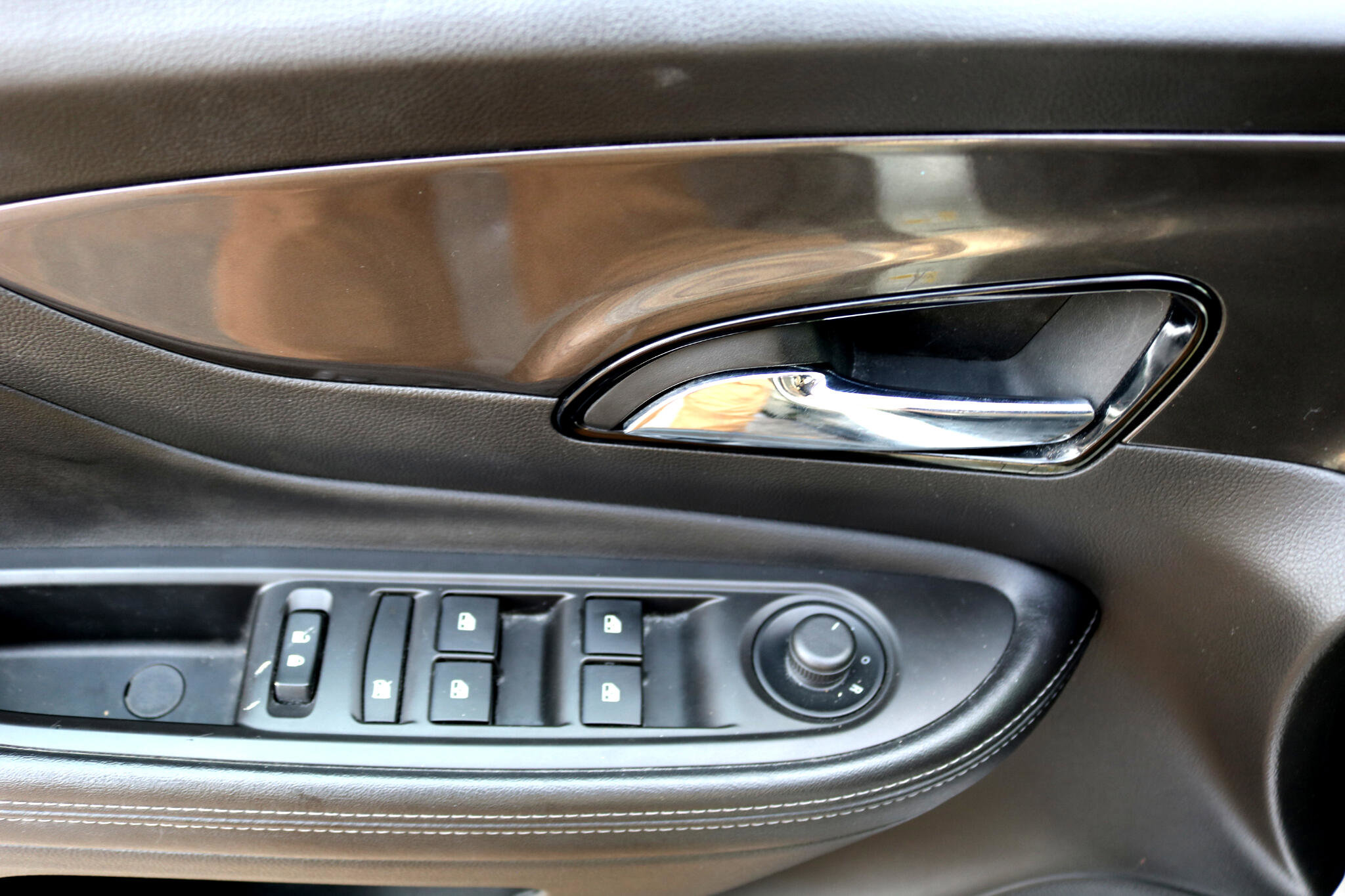 Used 2019 Buick Encore Preferred w/ Safety Package image 13
