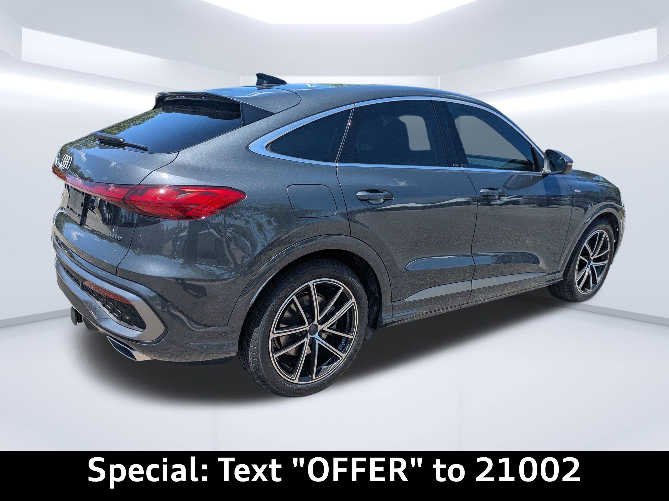 Certified 2025 Audi Q5 Prestige image 2