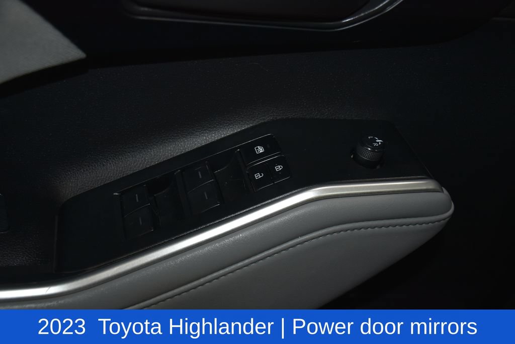 Used 2023 Toyota Highlander LE AWD/4WD image 22