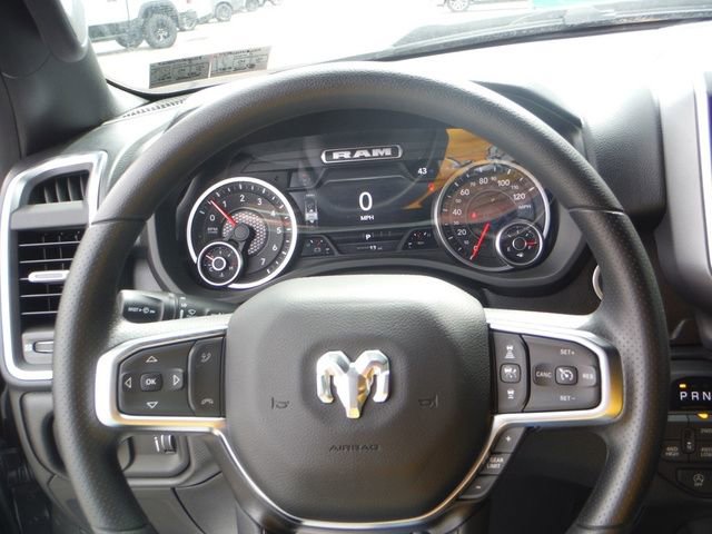 New 2026 RAM 1500 Express AWD/4WD image 36