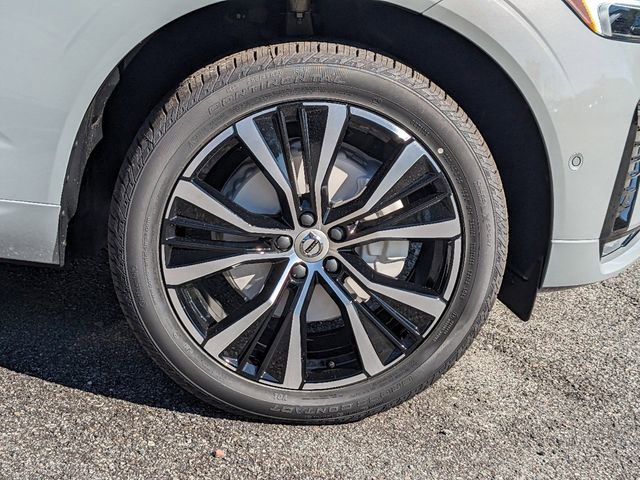 New 2025 Volvo XC60 B5 Plus w/ Protection Package Premier image 14